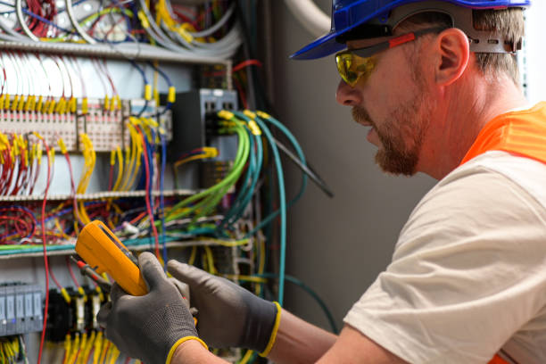 Best Emergency Electrical Repair  in Hinckley, IL